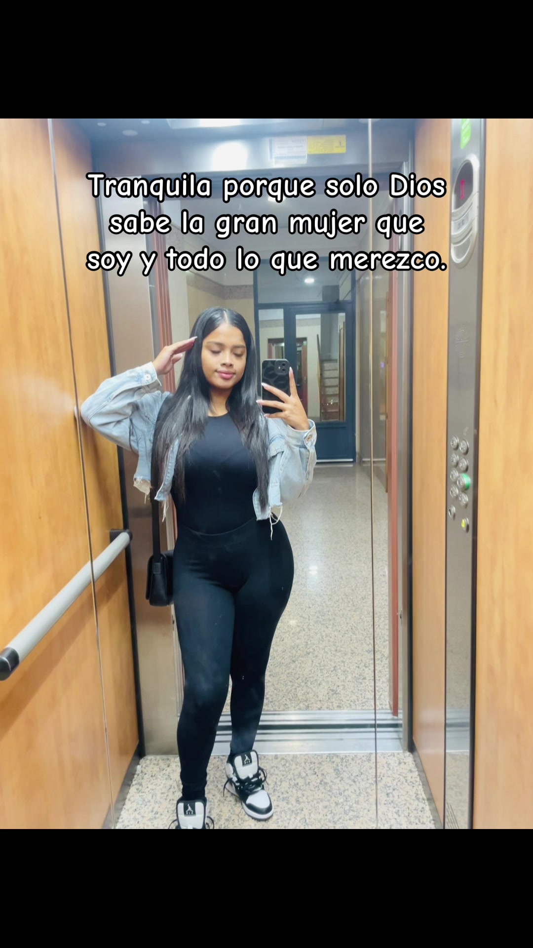 @Ari🍒