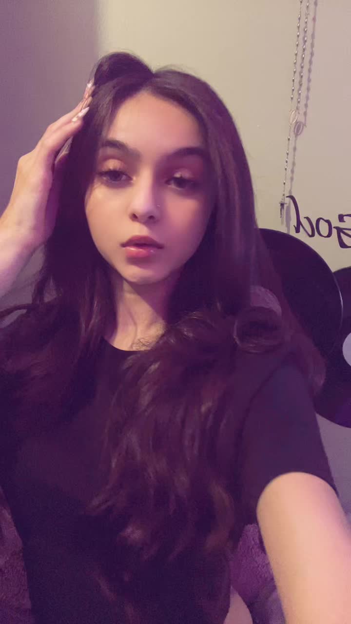 @𝒟ℯ𝓈𝒾𝒾💋