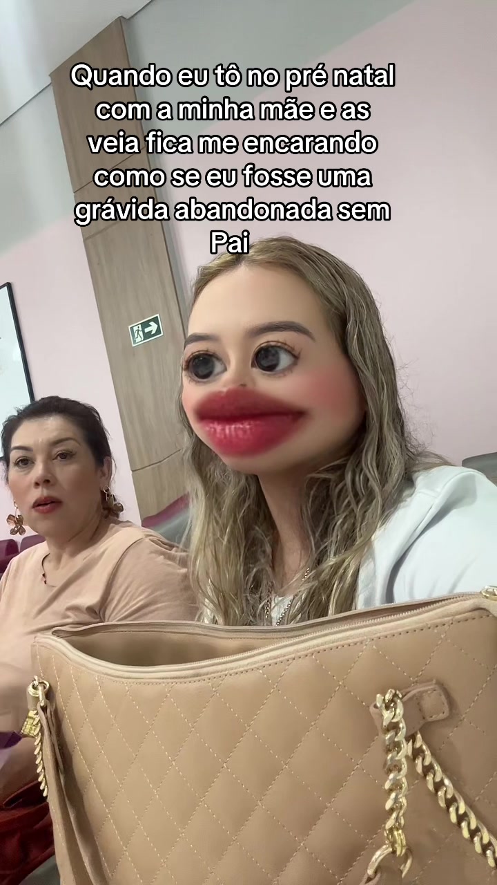 @Victoriia Notari
