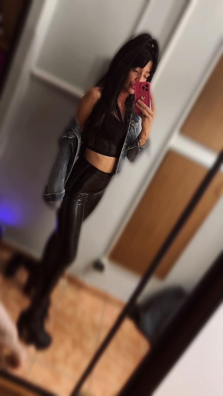 @Angela Na