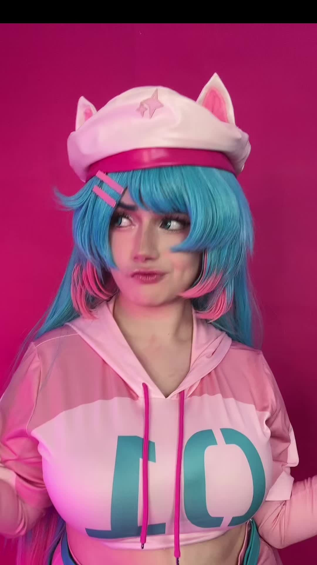 Punkmacarroni (@macarroni__punk) - Urlebird