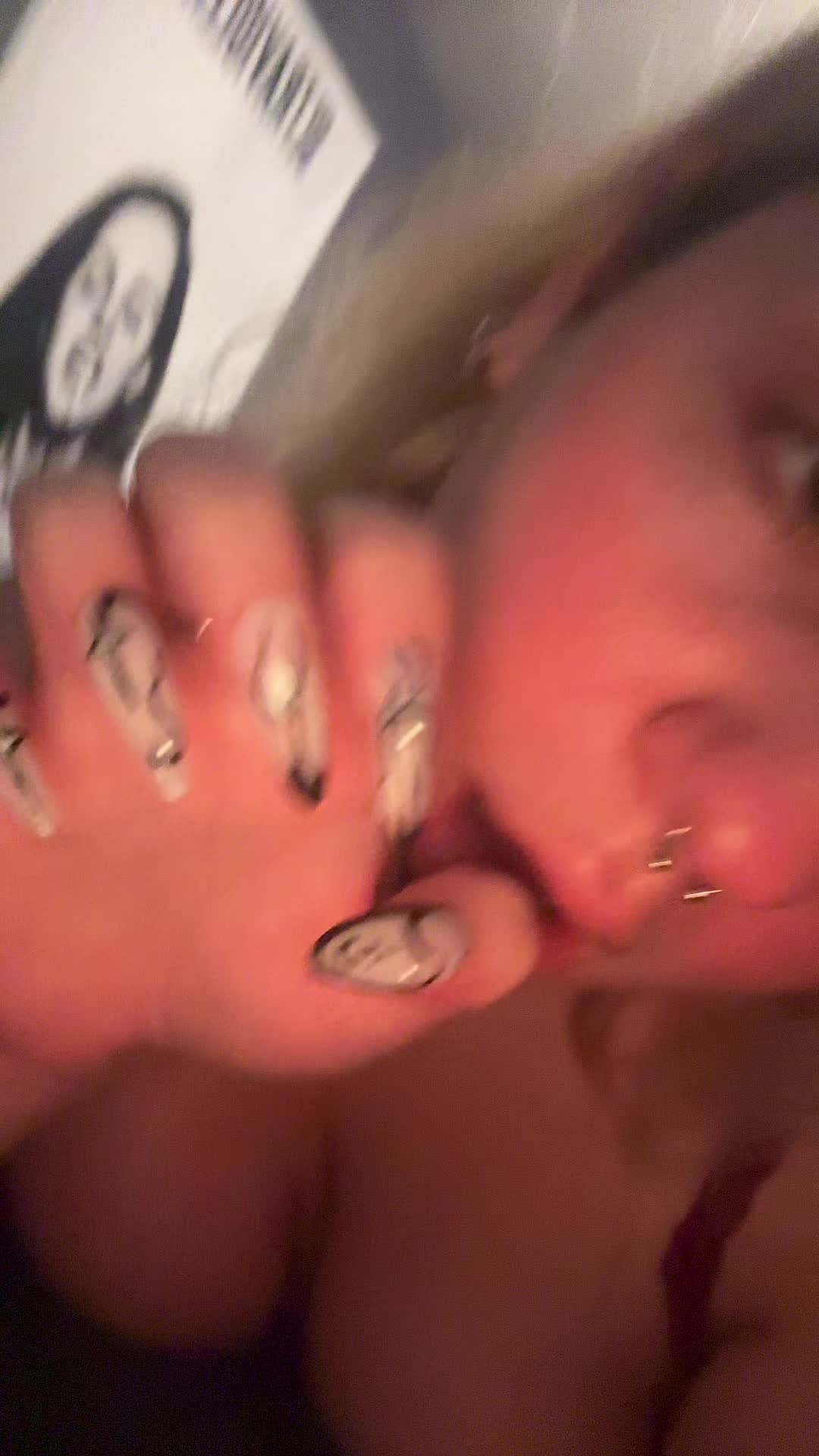 @ꨄ