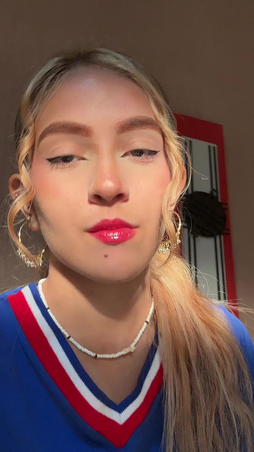 @Clara