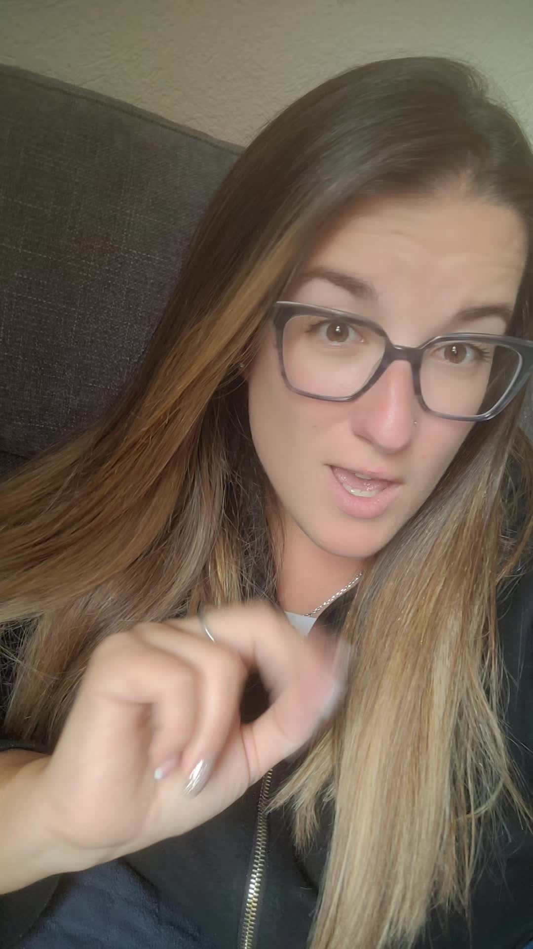 @Ang&eacute;liique