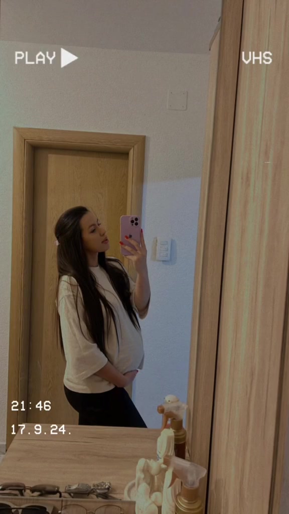 @lara118_b