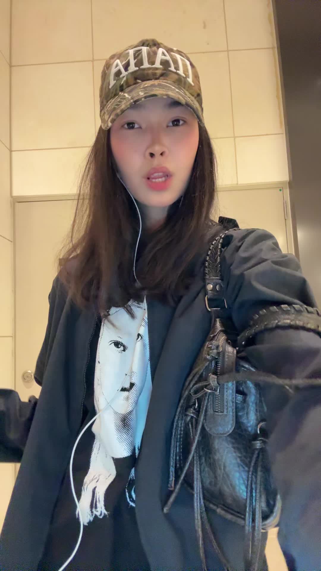 @lalytoplesss