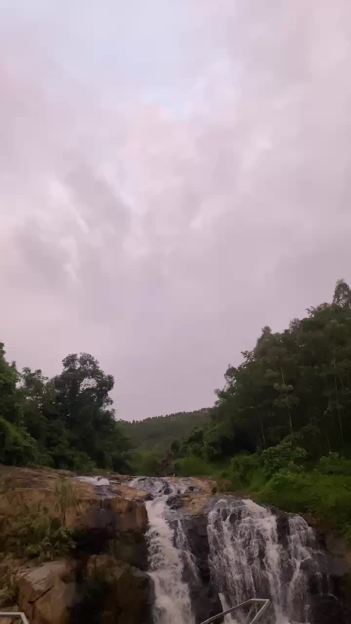 @Long l&aacute;i thu&ecirc; 😍
