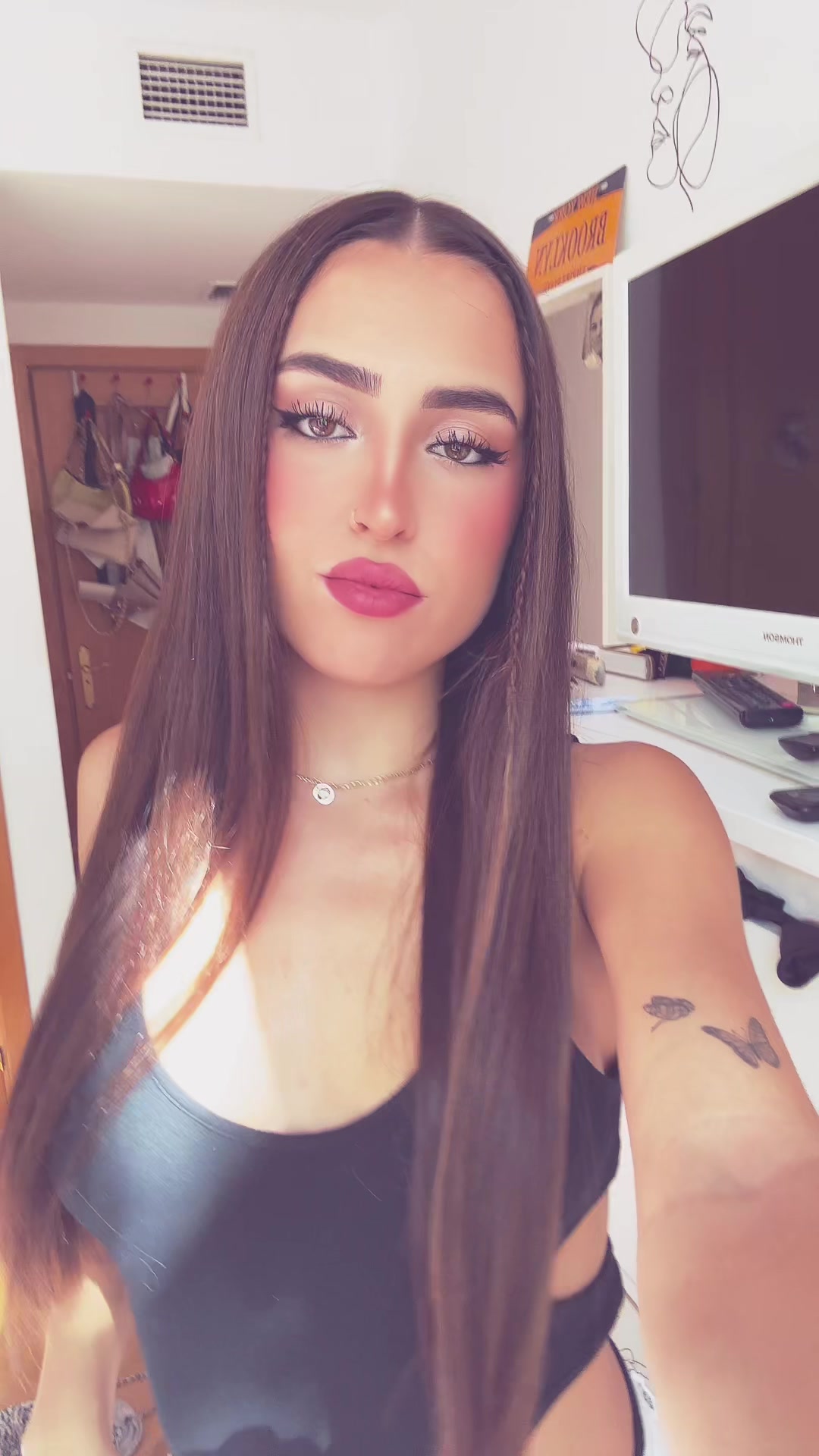 @𝒂𝒛𝒄𝒐𝒏𝒂🦋