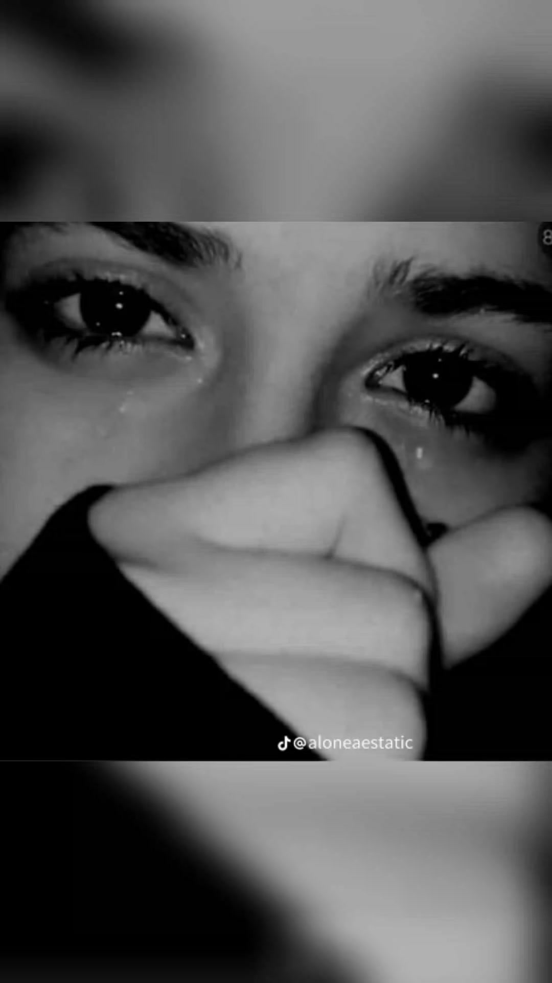 @Liz🖤🫰😭