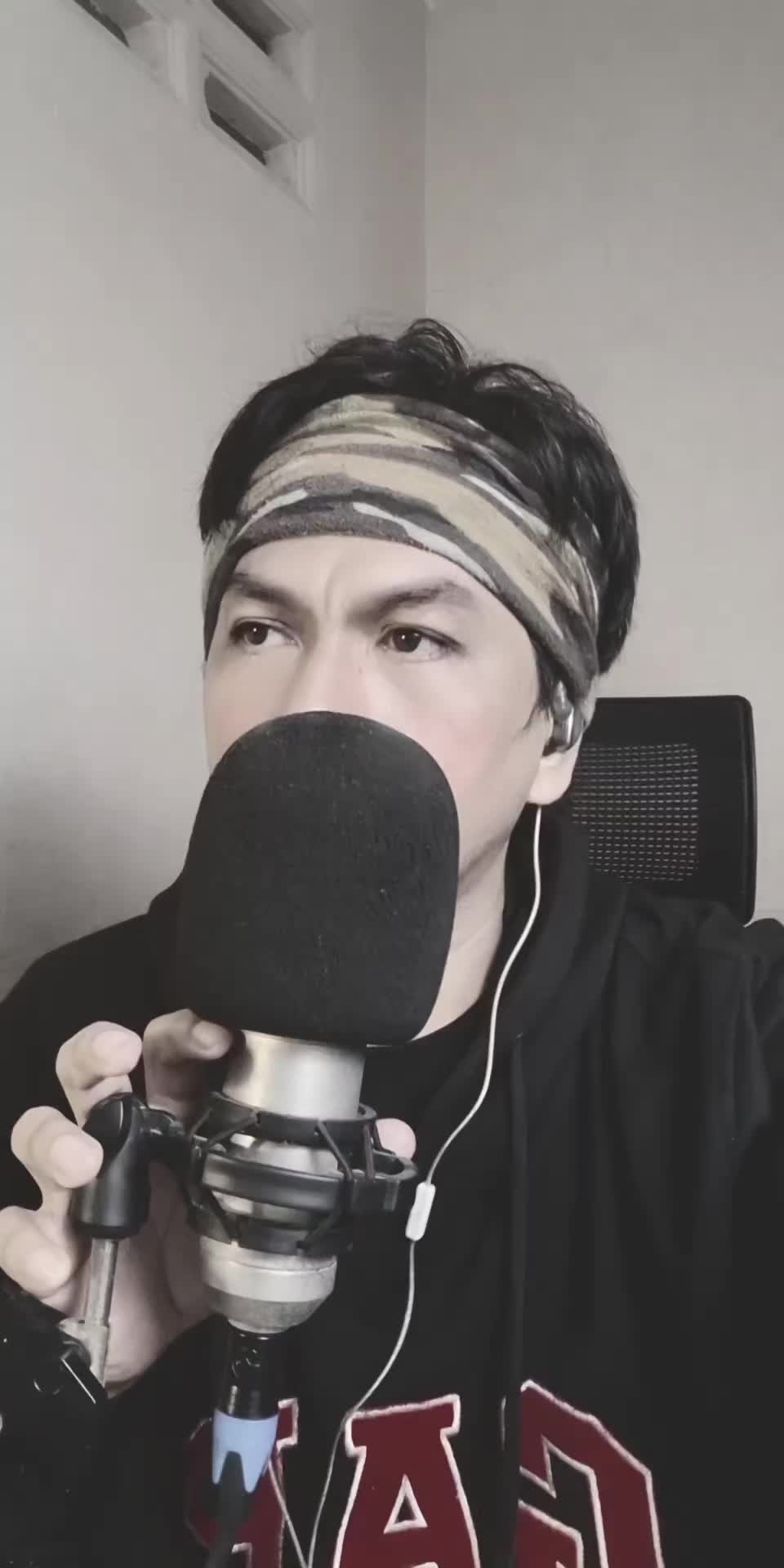 @Toni