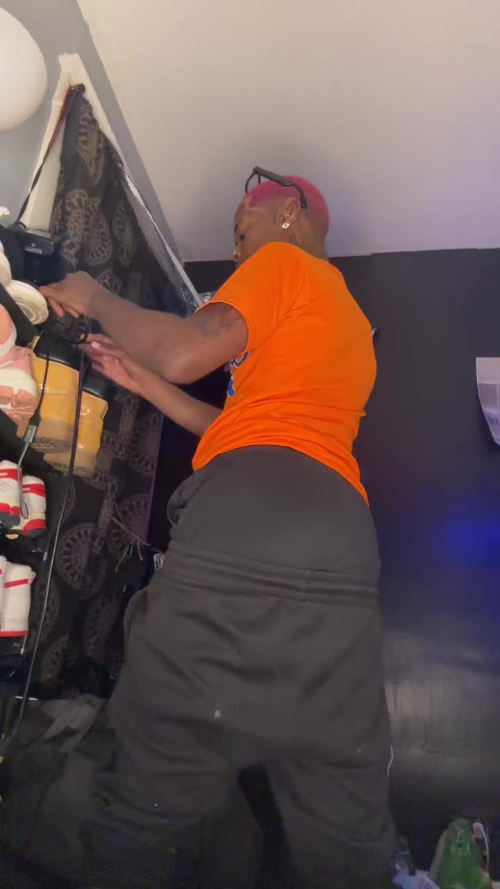 @Dollboy