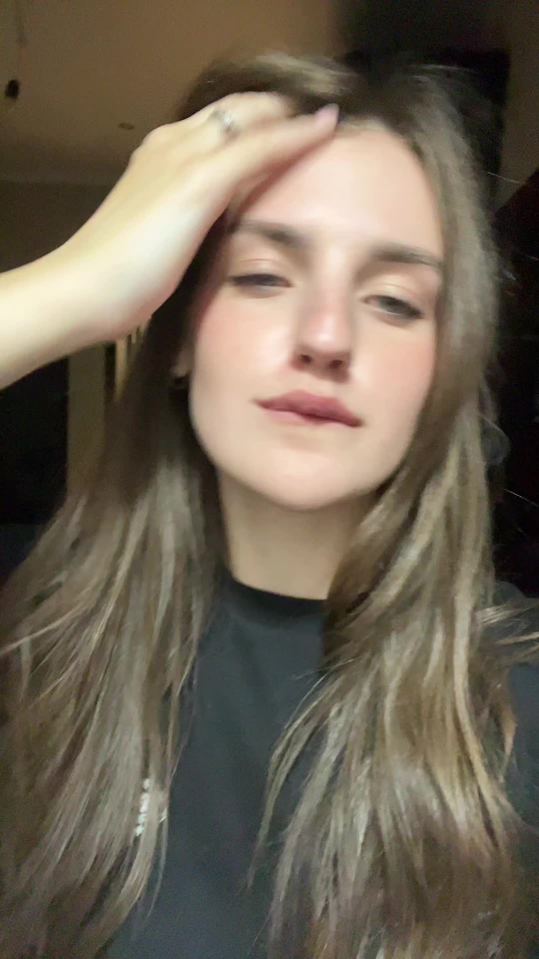 @Лера