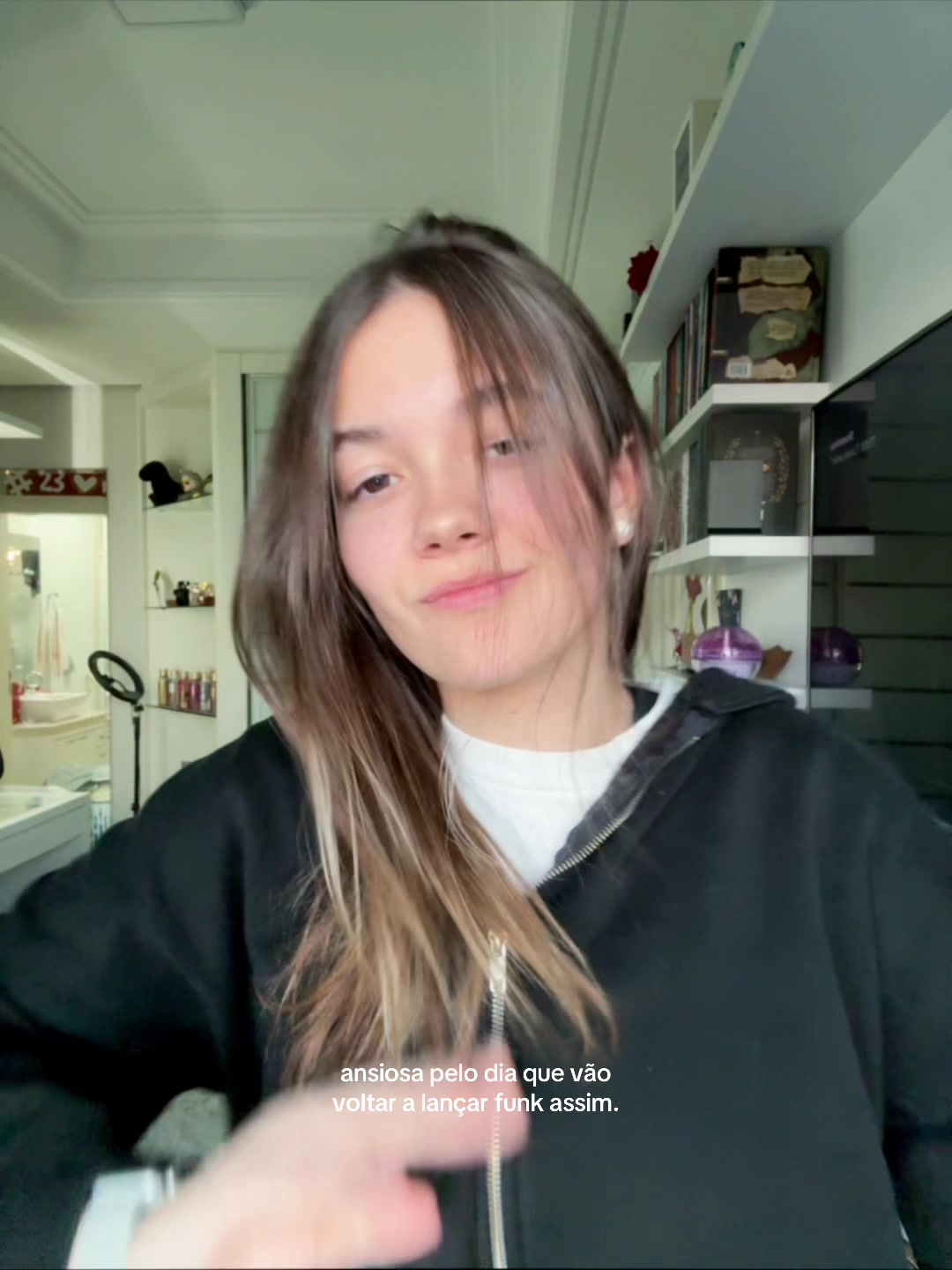 @Anita_velloso