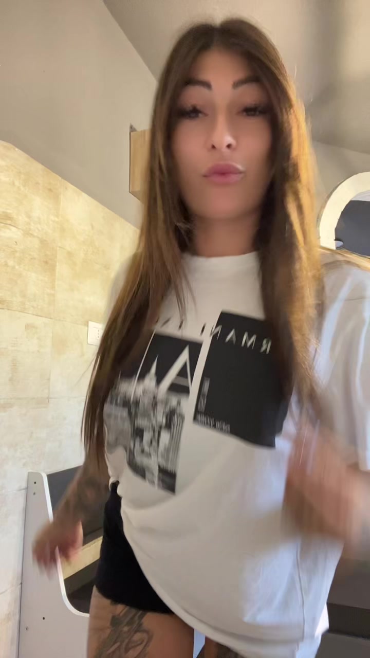 @sabrina