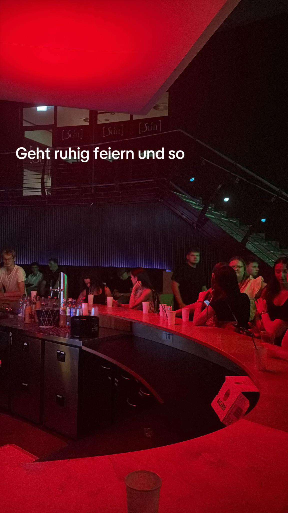 @𝓢𝓞𝓟𝓗𝓘𝓔 🇩🇪