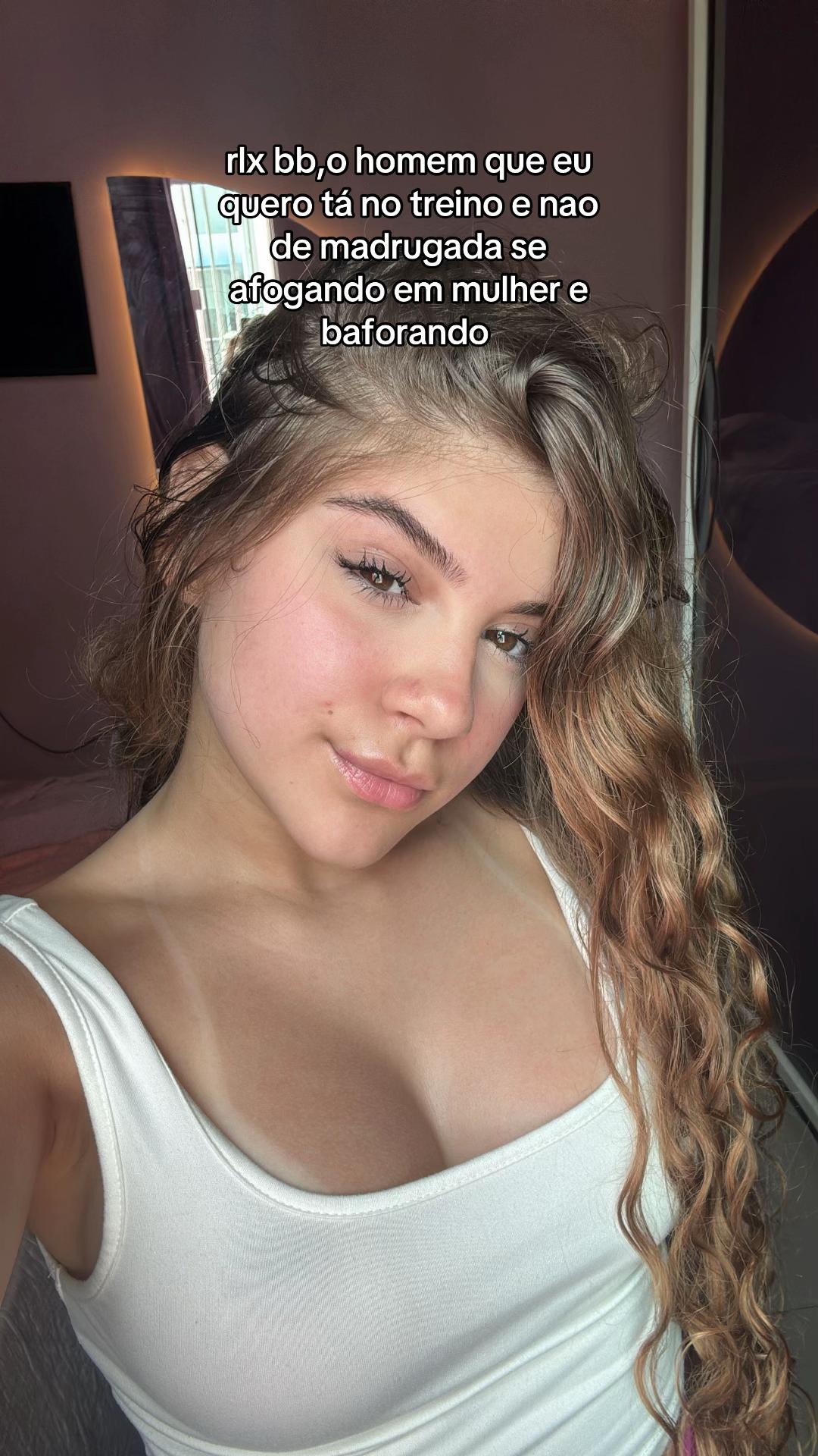 @nicolemello09_