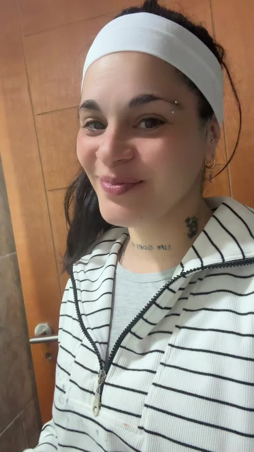 @𝑨𝒏𝒂𝒉𝒚 🕷️