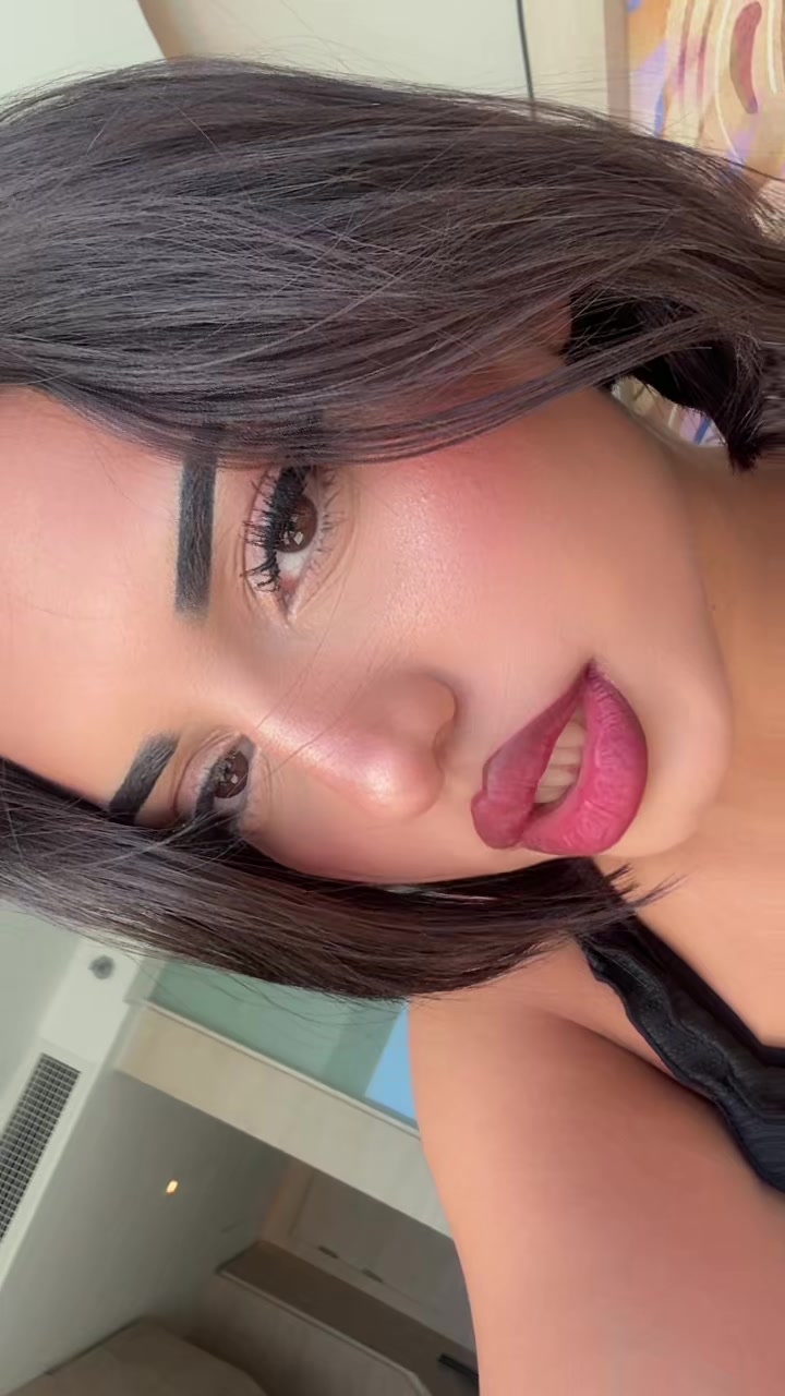 @Mel 🤍