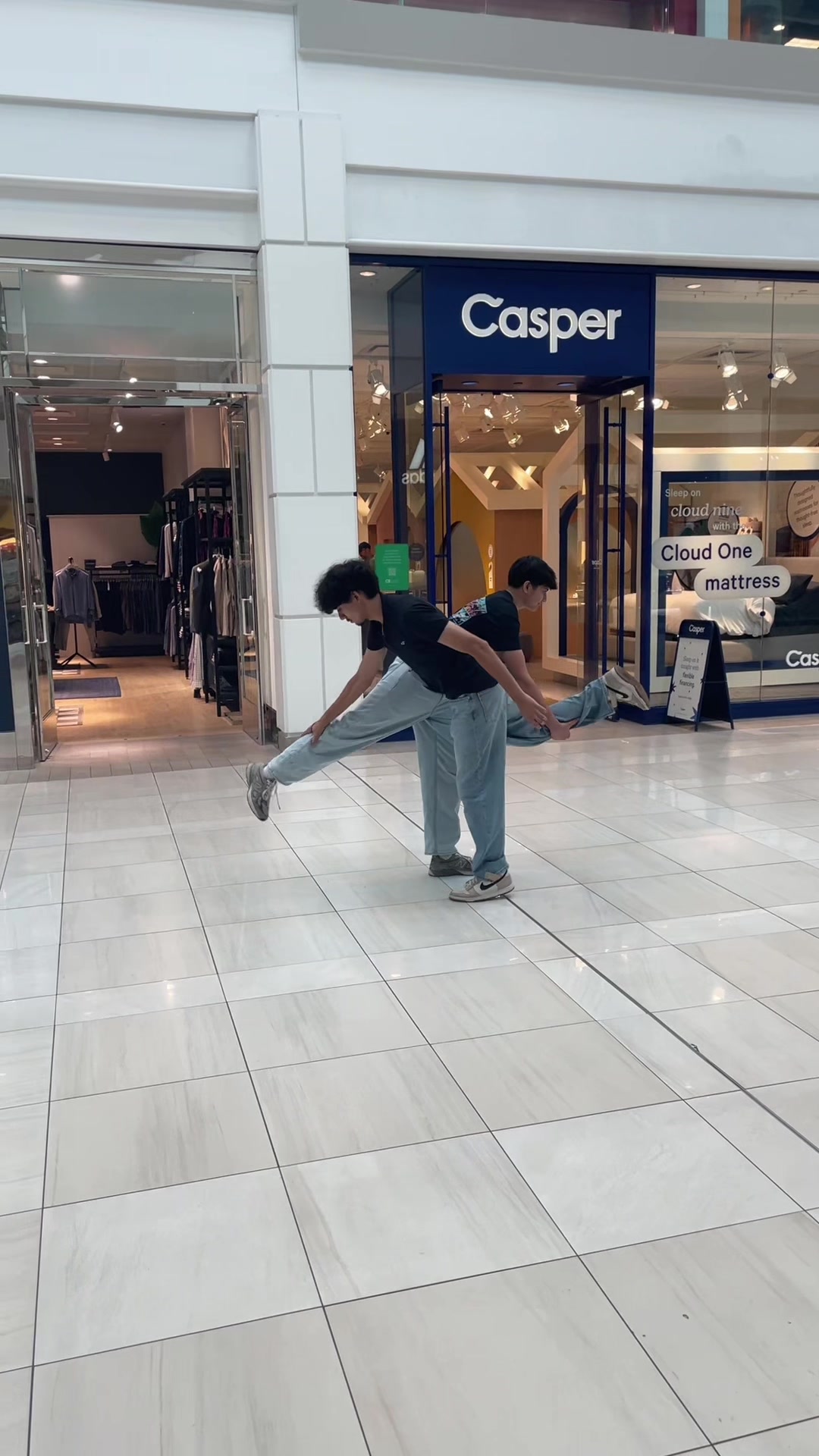 @ekya