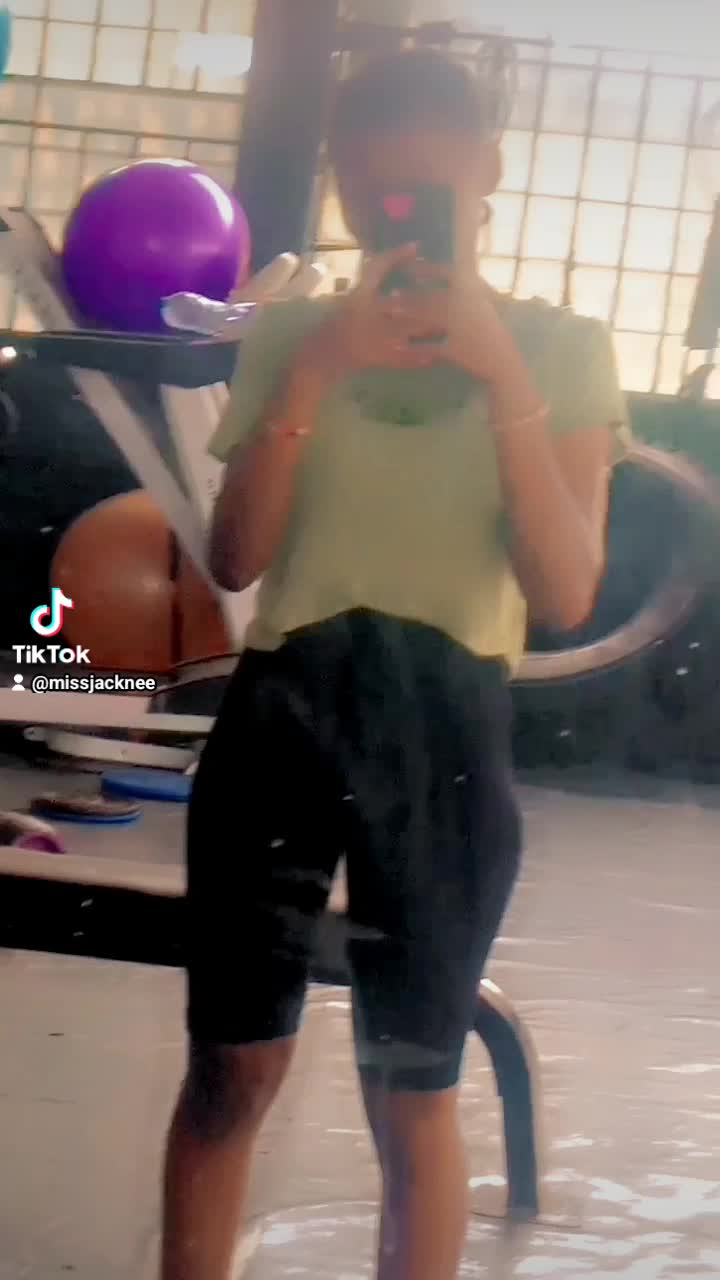 @missjacknee