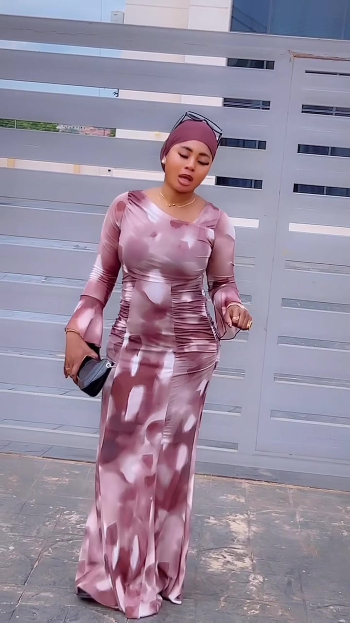 @Zainab❤️🤭💞