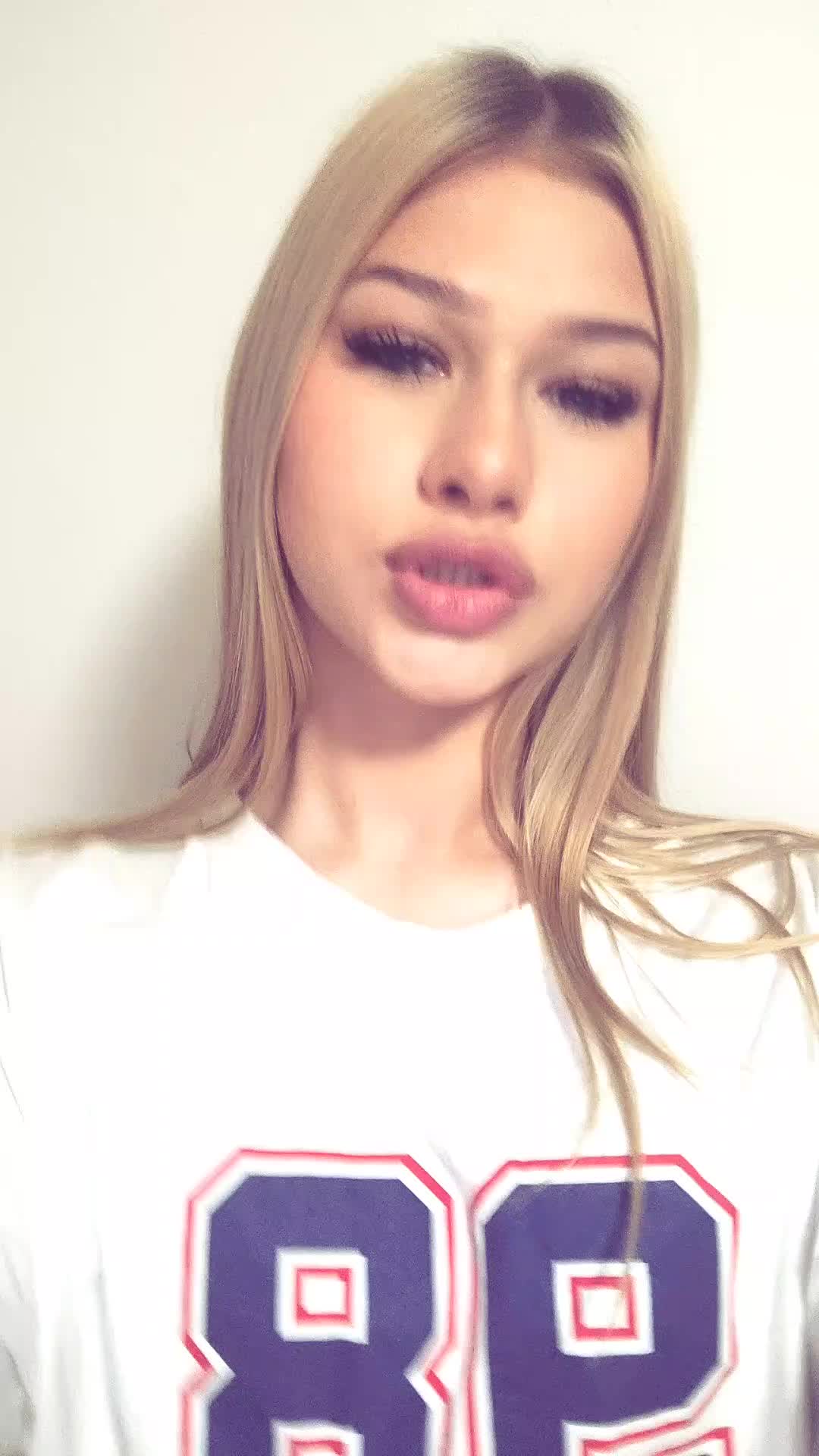 @lana🩷