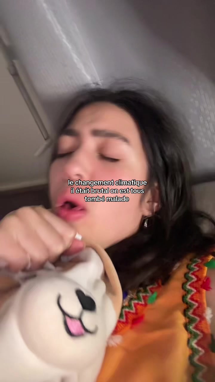 @⃟