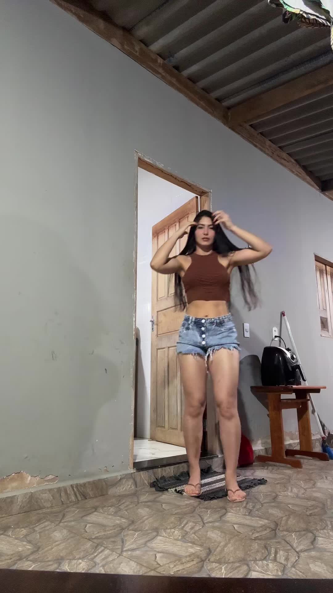 @Tha&iacute;s Aruna🌟