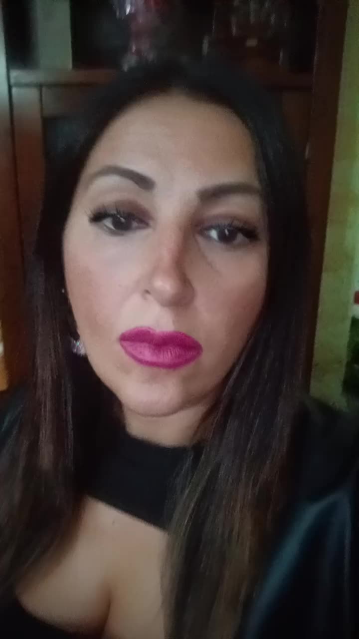 @laura8585