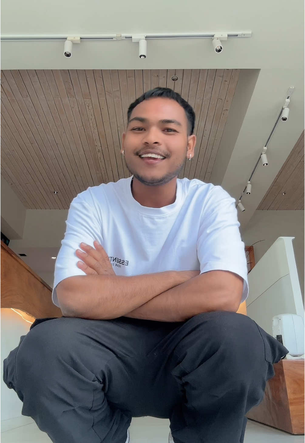 @𝐑.𝐑 𝐏𝐚𝐫𝐢𝐲𝐚𝐫😎