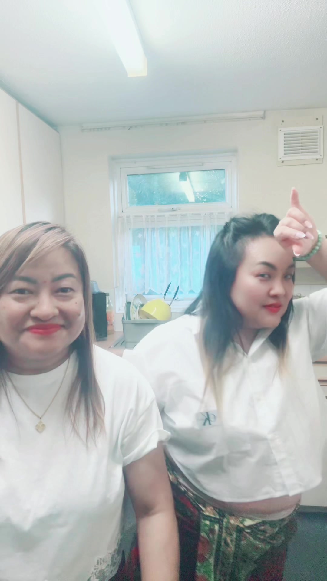 @Meena Gurung 🇳🇵🇬🇧