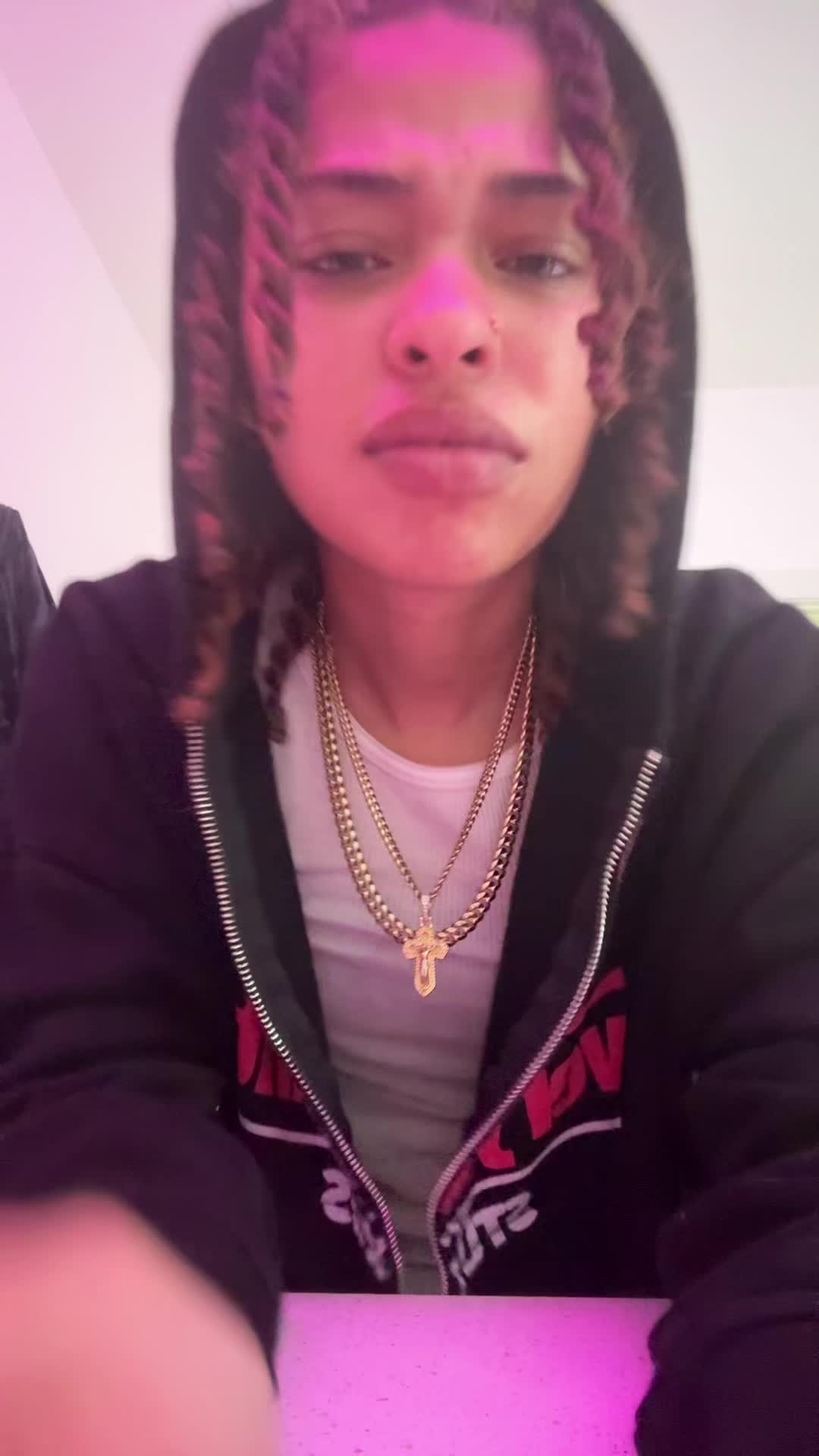 @kamooo