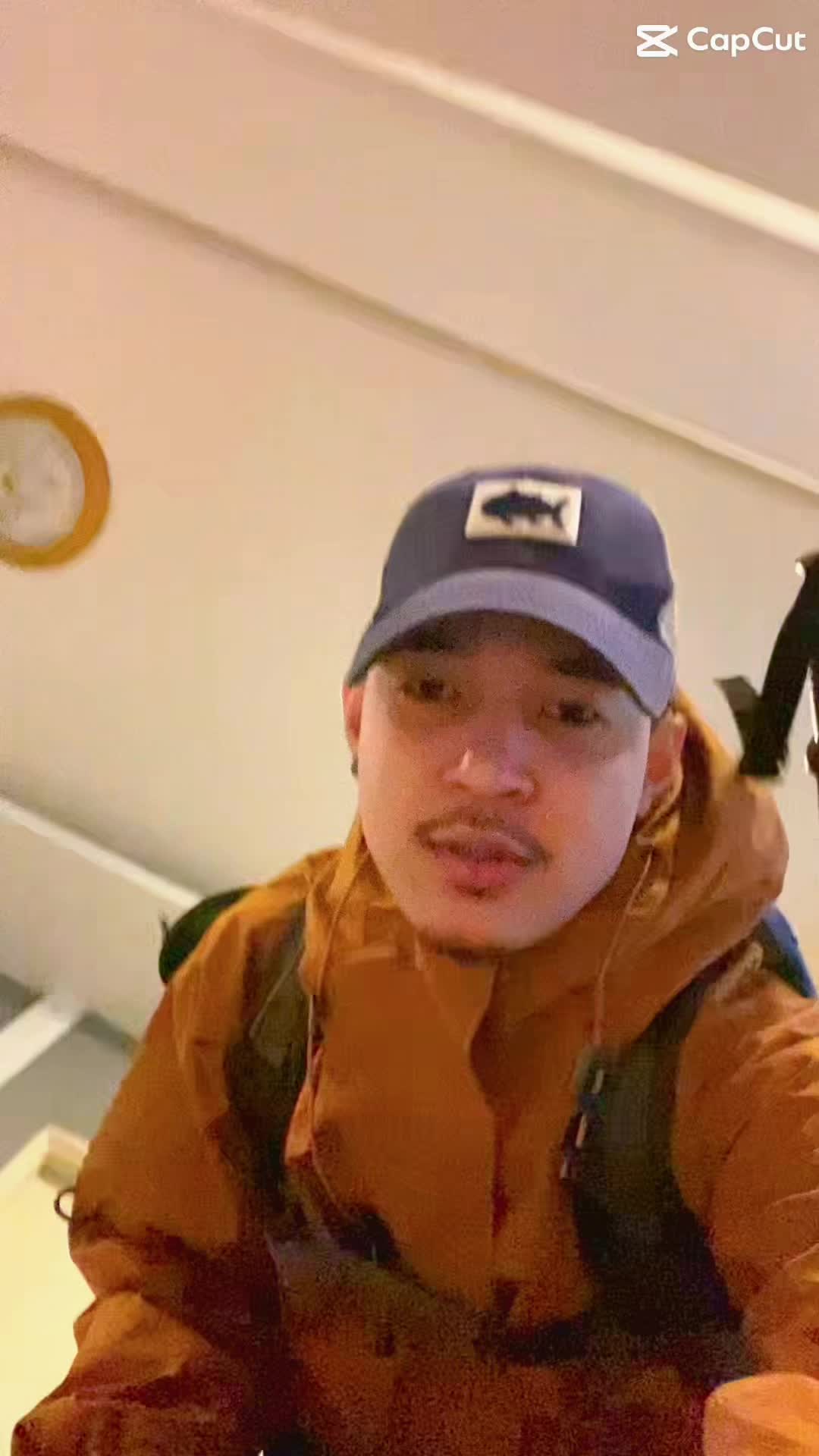 @คิว ฐากูร