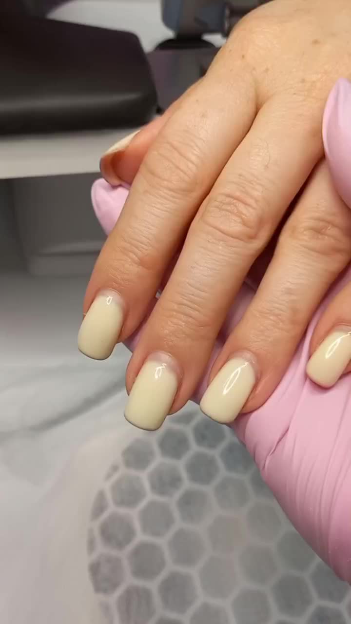 @ARoNAILA