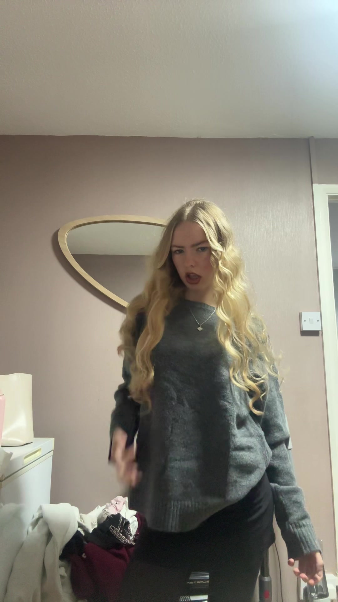 @𝐋𝐮𝐜𝐲🎀
