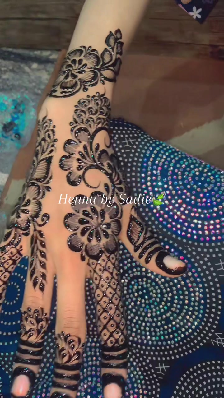@henna_by_sadie🌿