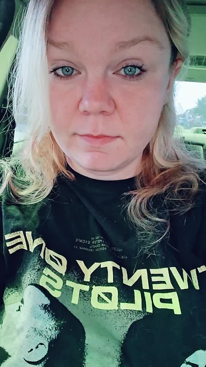 @The_Hood_Fae