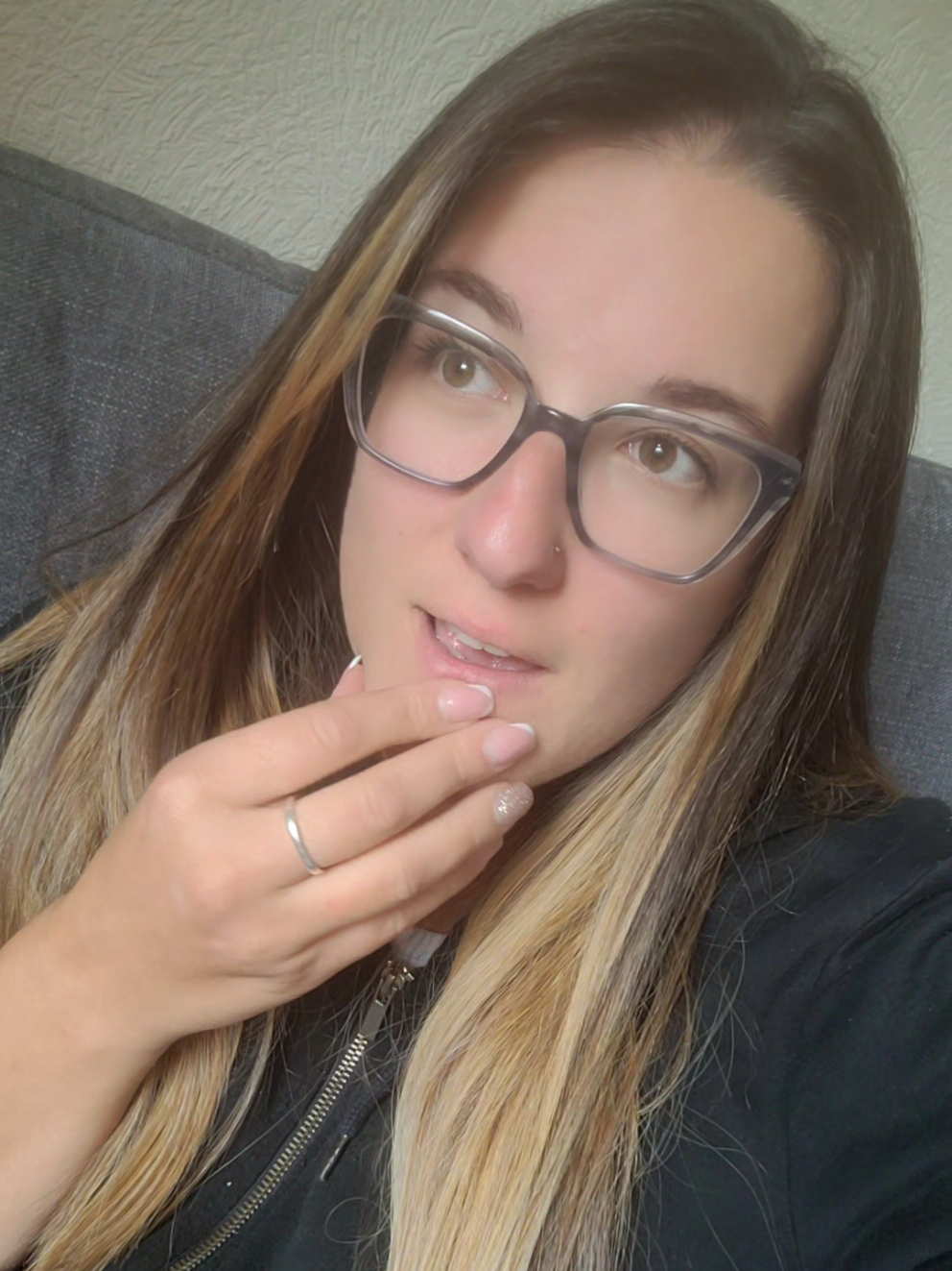 @Ang&eacute;liique