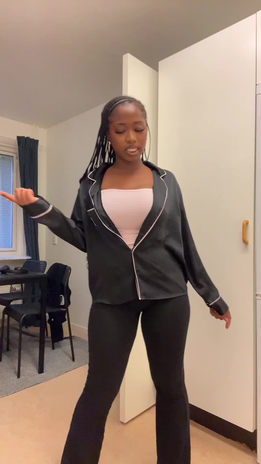 @alia🇧🇮M🇨🇩🤙🏾