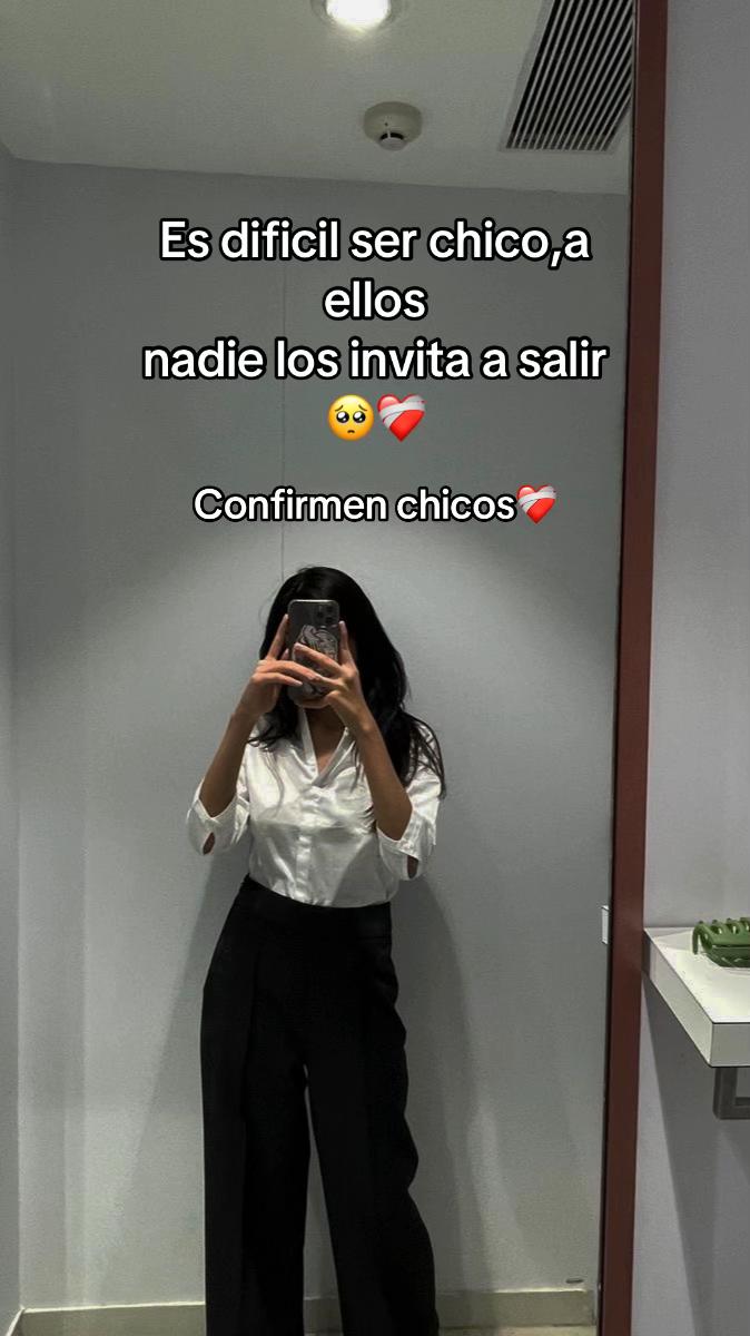 @𝐋𝐢𝐥𝐢𝐚𝐧𝐚_𝐨𝐟𝐢𝐜𝐢𝐚𝐥
