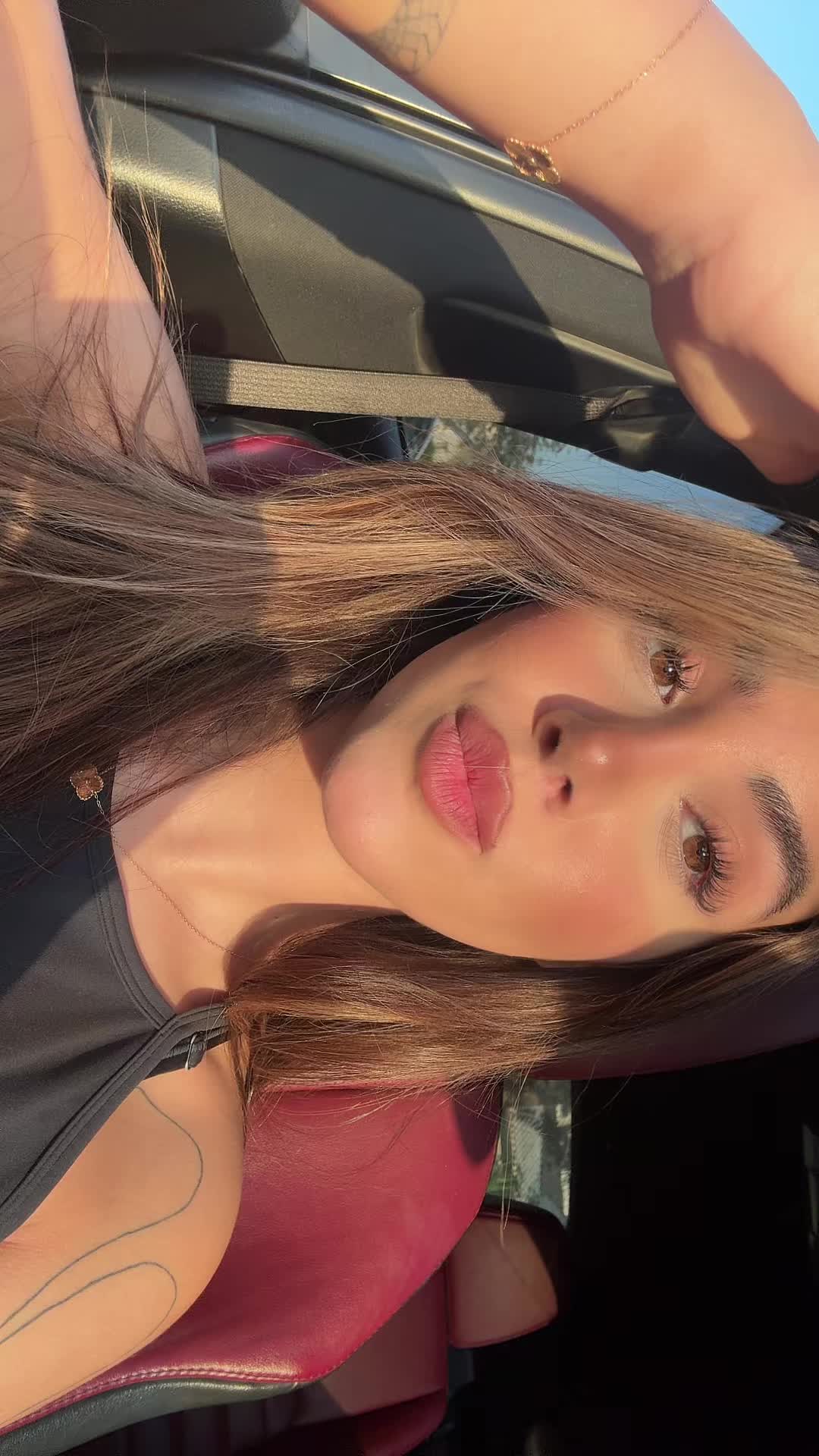 @nozhinnn