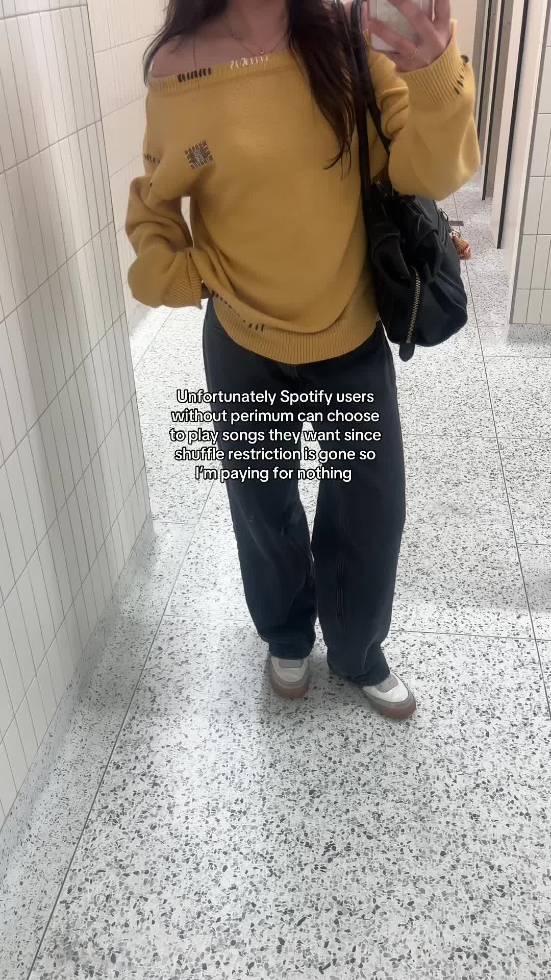@Inaya F