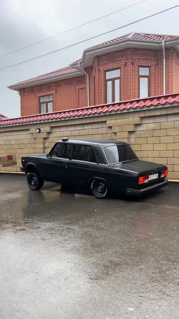 @azelowxrom
