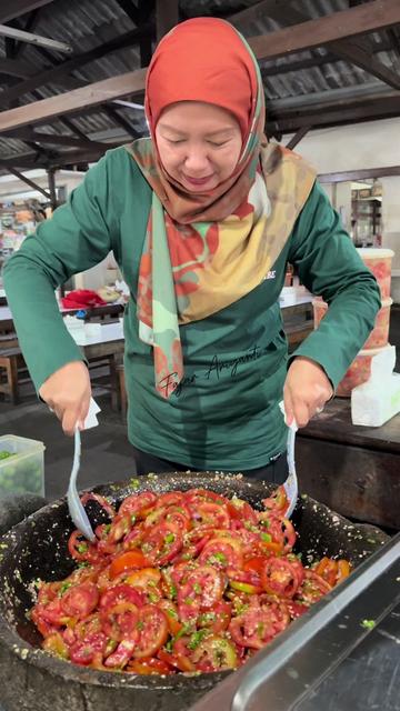 @Fajar Ariyanti Chudori