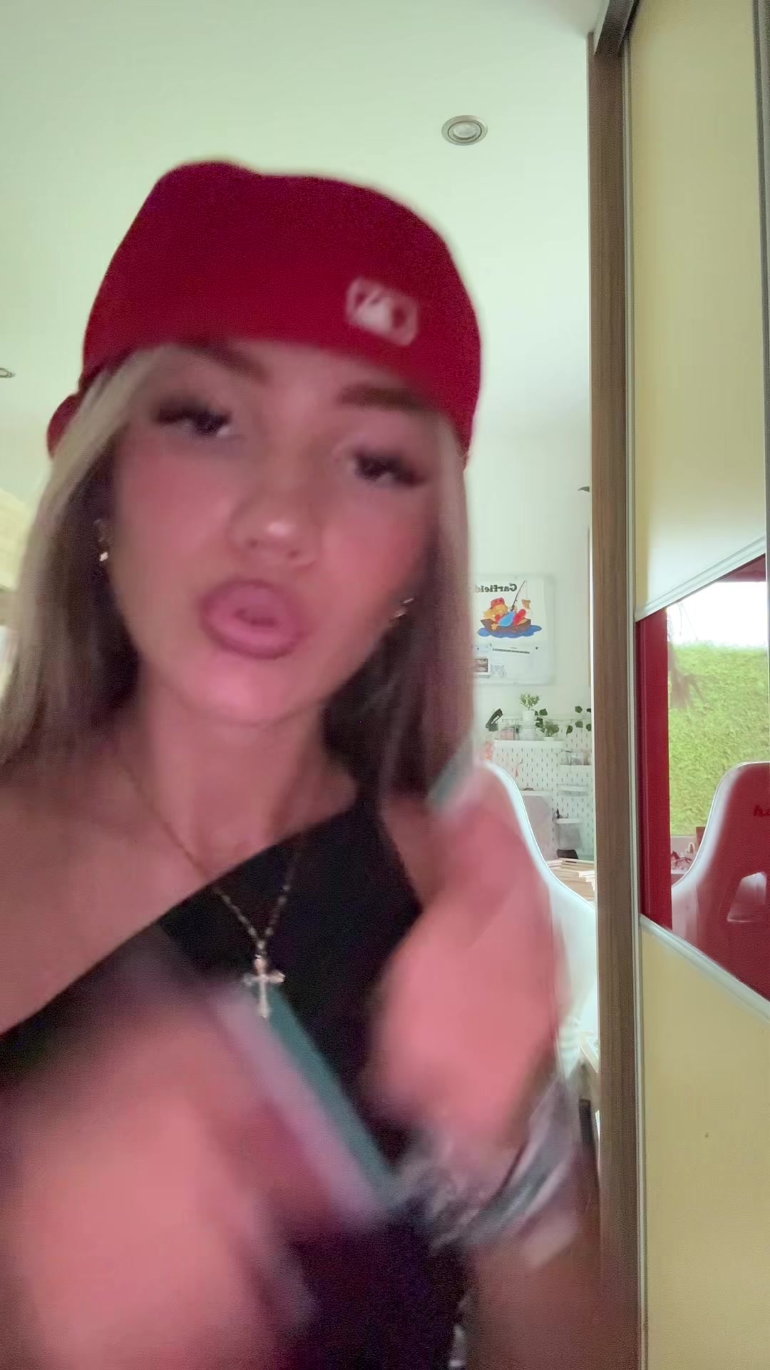@nikolka