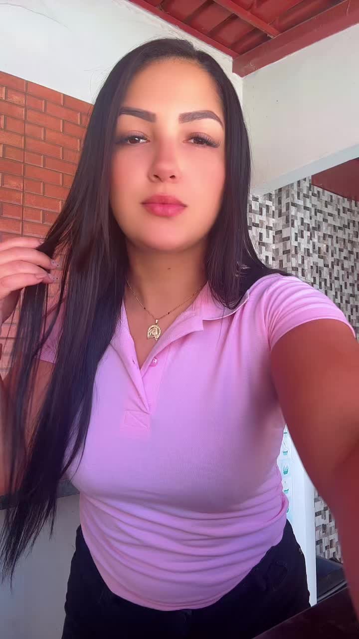 @Hel&aacute;ine