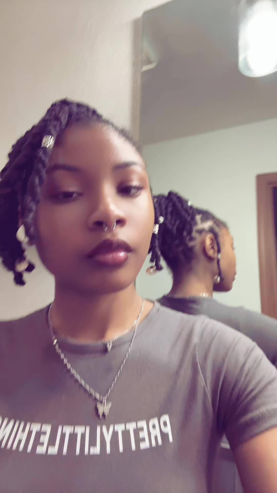 @lochottiee