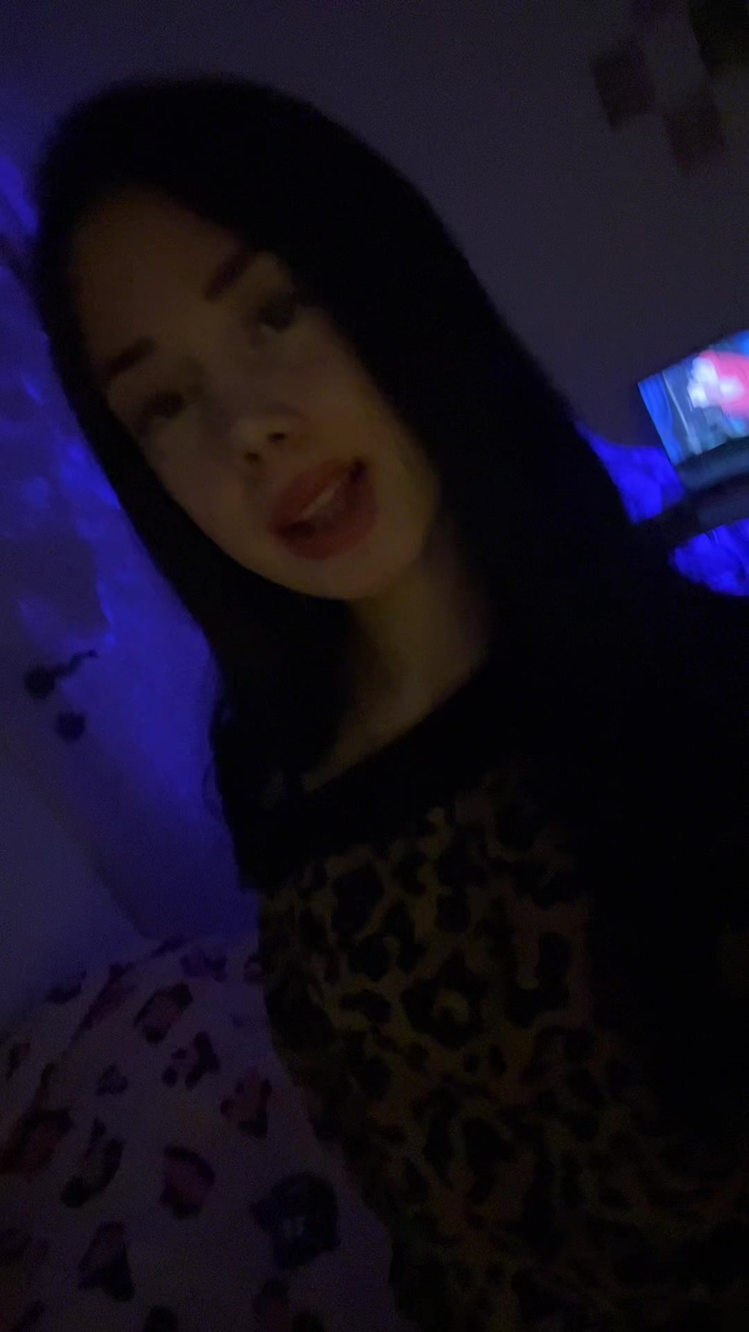 @alenalorii