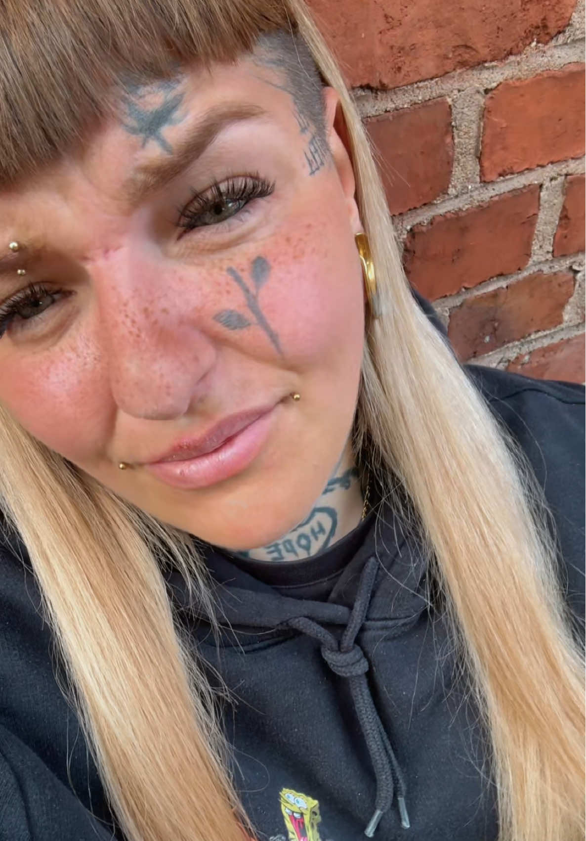 @inksane_annii