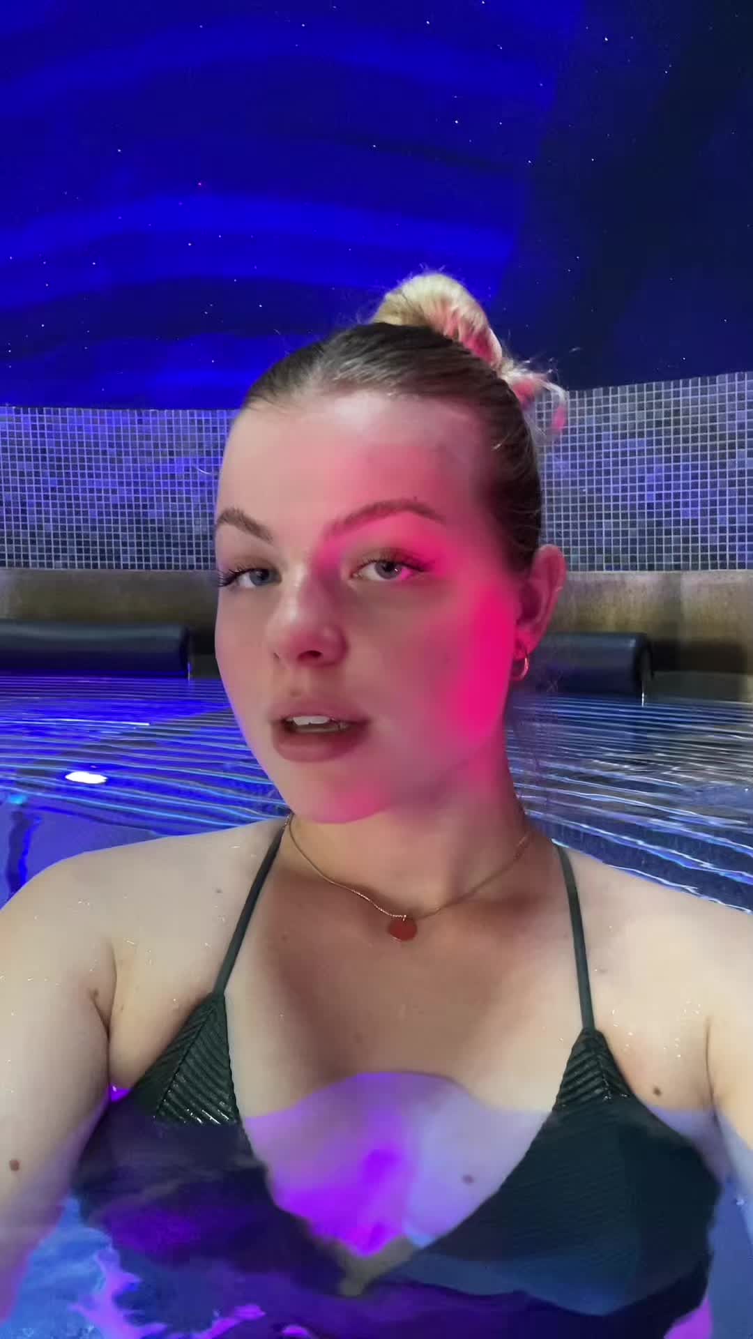 @Tinasports_